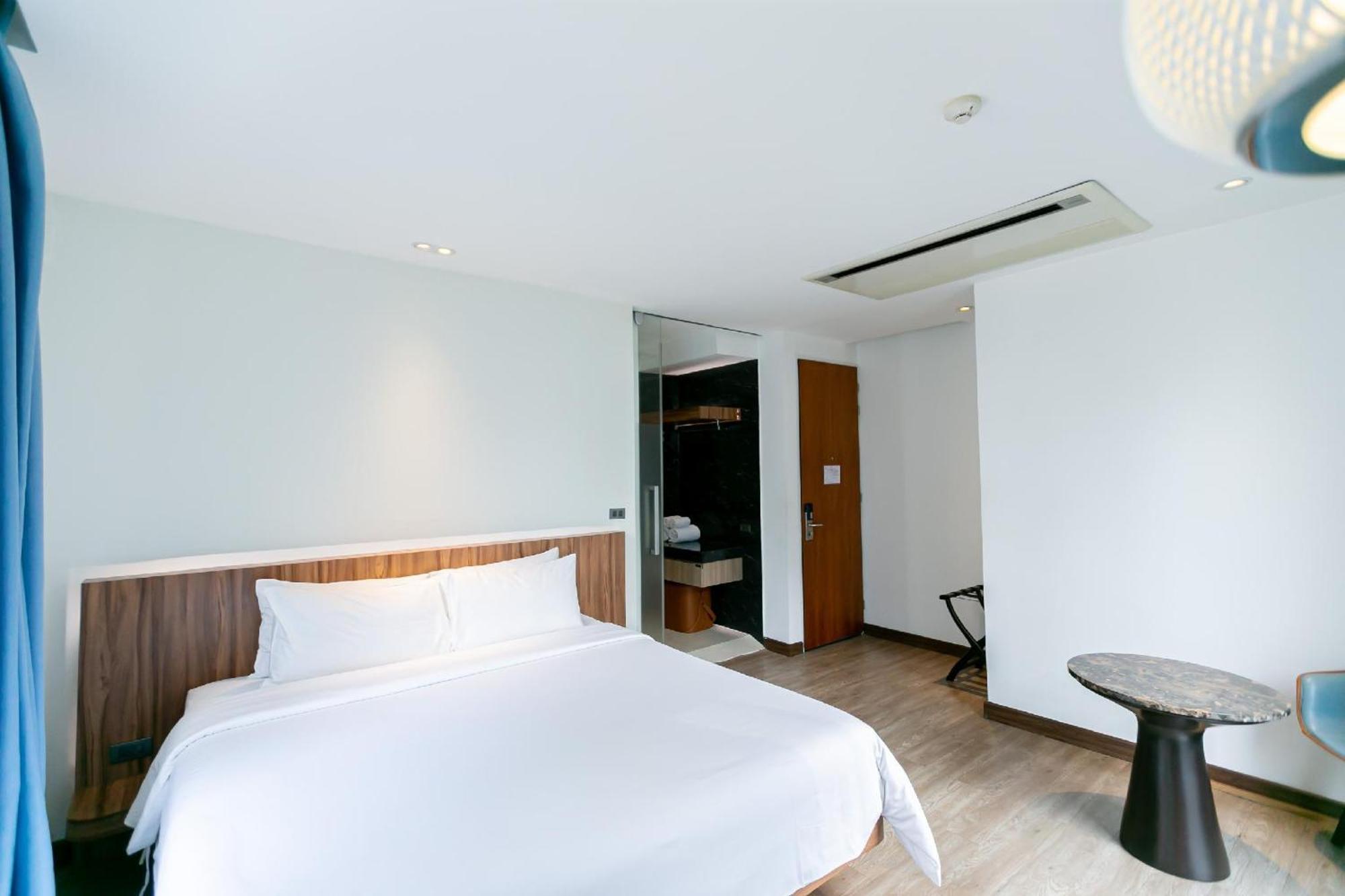 Hotel Uno Express Bangkok Exterior foto